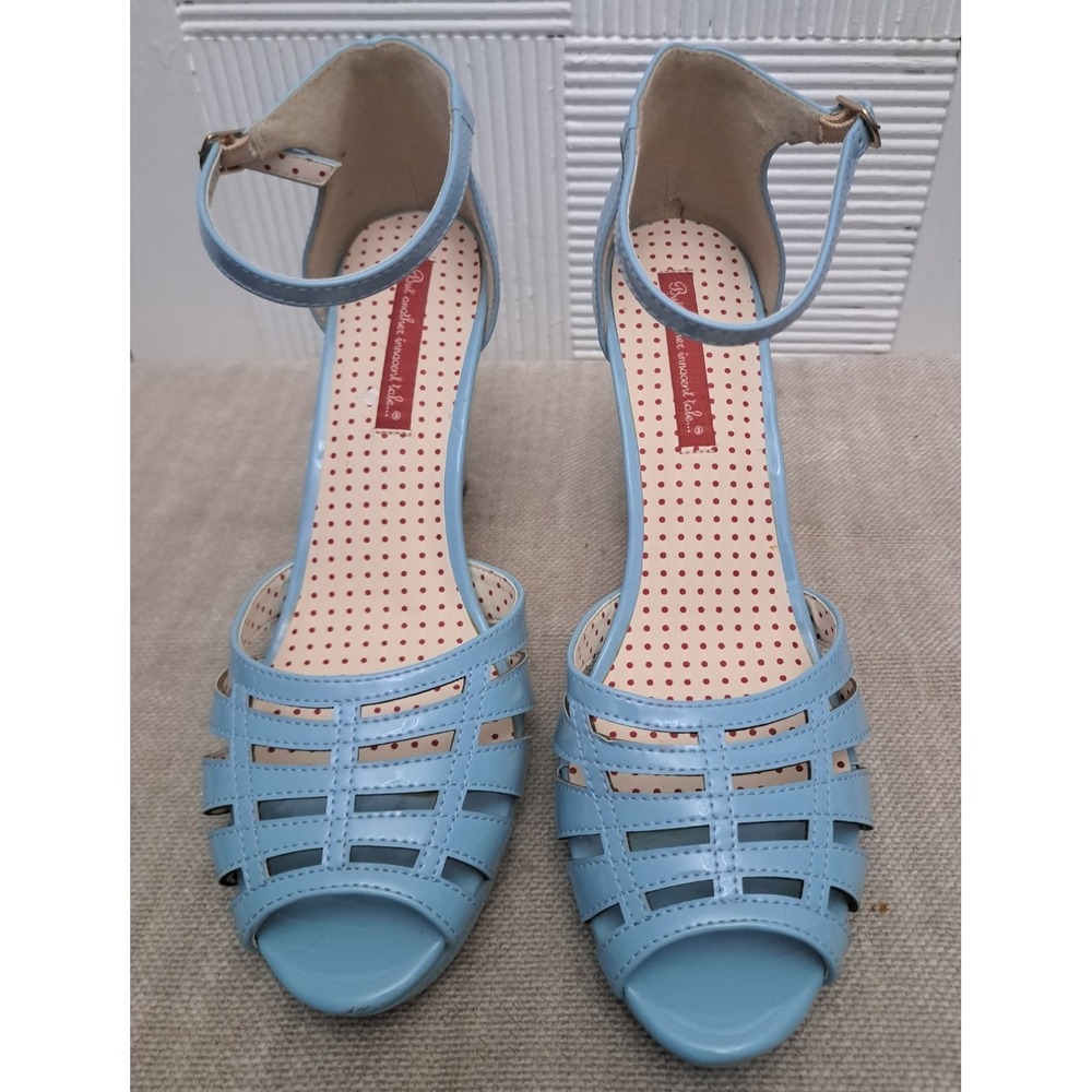 But Another Innocent Tale Heels Sandals Size 11 Blue Patent Leather Ankle Straps - Picture 4 of 10